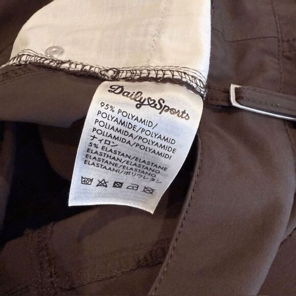 Daily Sports Women's Brown Golf Pants Straight Leg Silver Hardware Size 8 - Picture 10 of 14